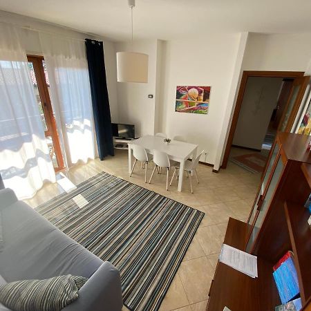 Apartment With Terrace And Garden With A Sea View Систияна Екстериор снимка