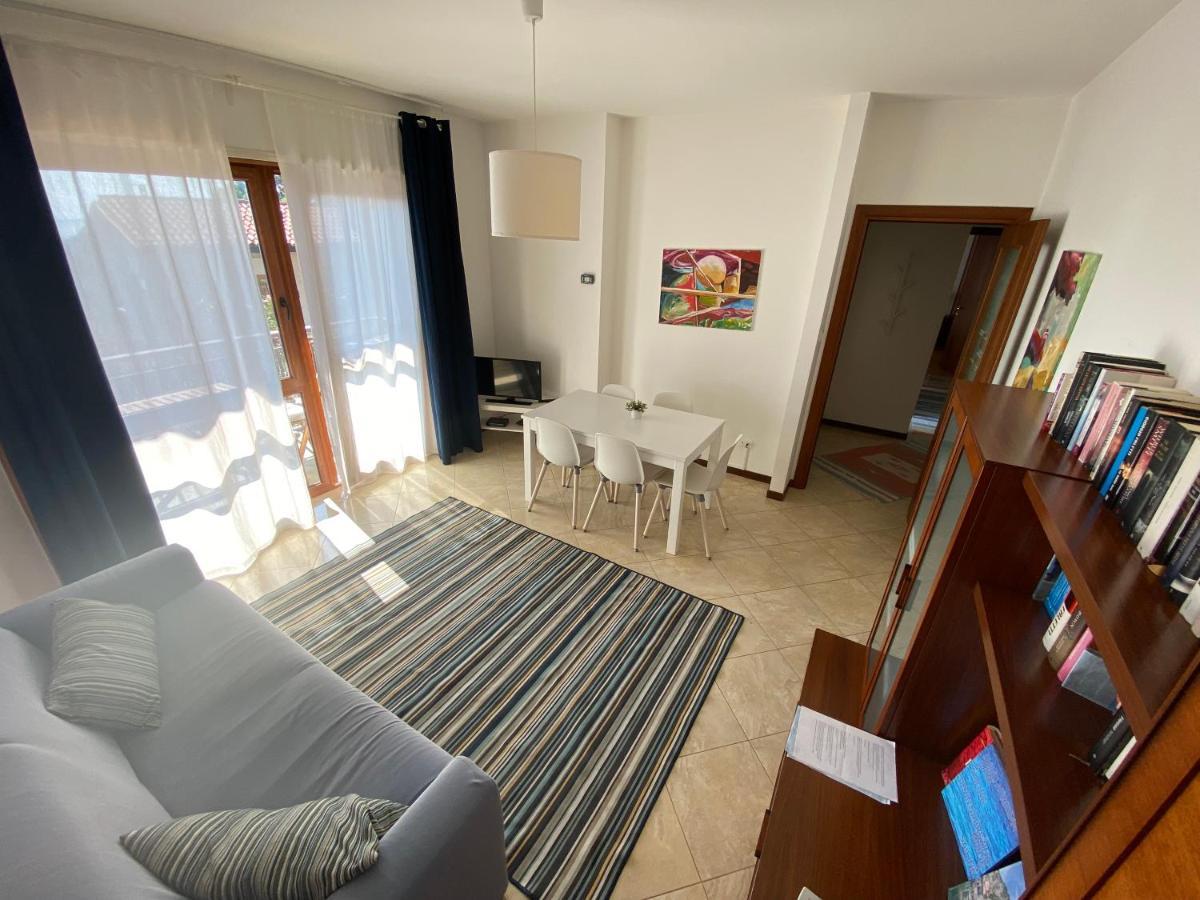 Apartment With Terrace And Garden With A Sea View Систияна Екстериор снимка